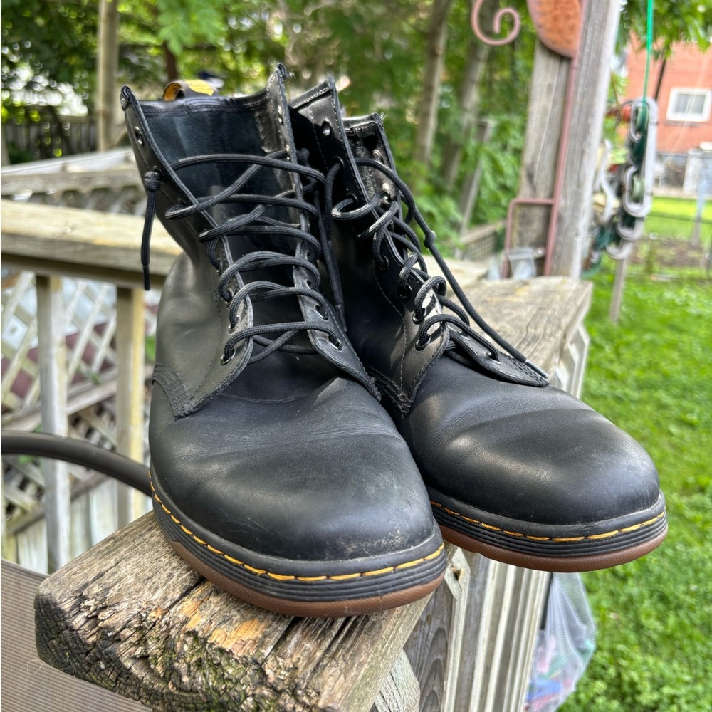 men’s doc martens boots